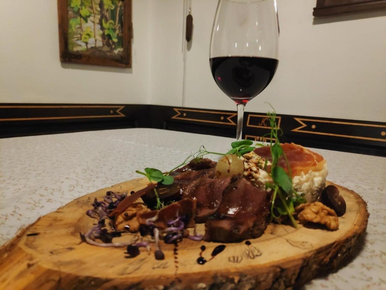 Koczor Winery & Guesthouse บาลาตอนฟือเรด ภายนอก รูปภาพ